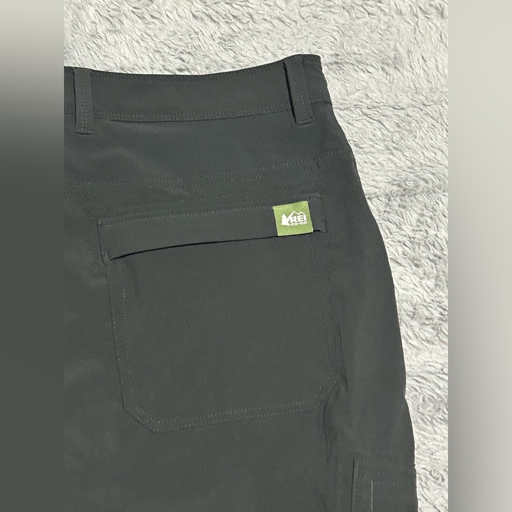 REI Co-op Women’s Technical Hiking Stretch Utility Pants in Black - Size 10P - Picture 8 of 12